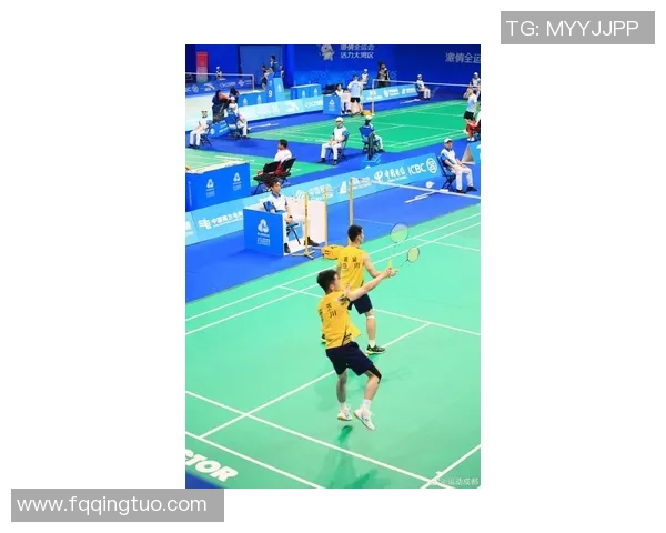 成都羽毛球队在全国配合排行榜中荣获第六名展现实力与团队默契